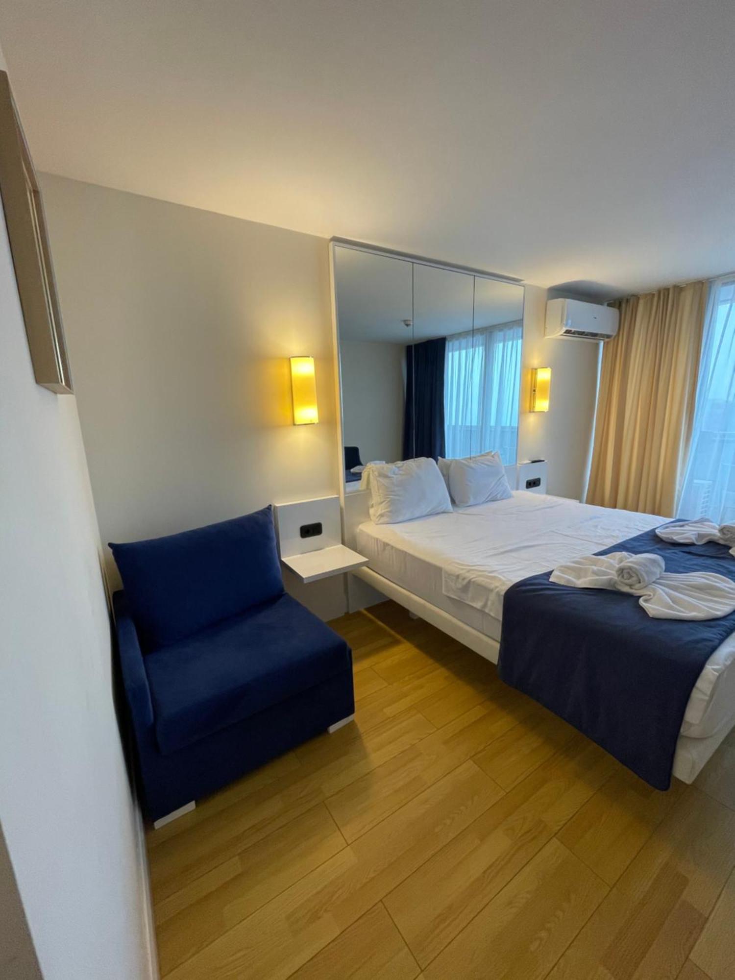 Orbi City 24-7 Panoramic Views Batumi Exterior photo