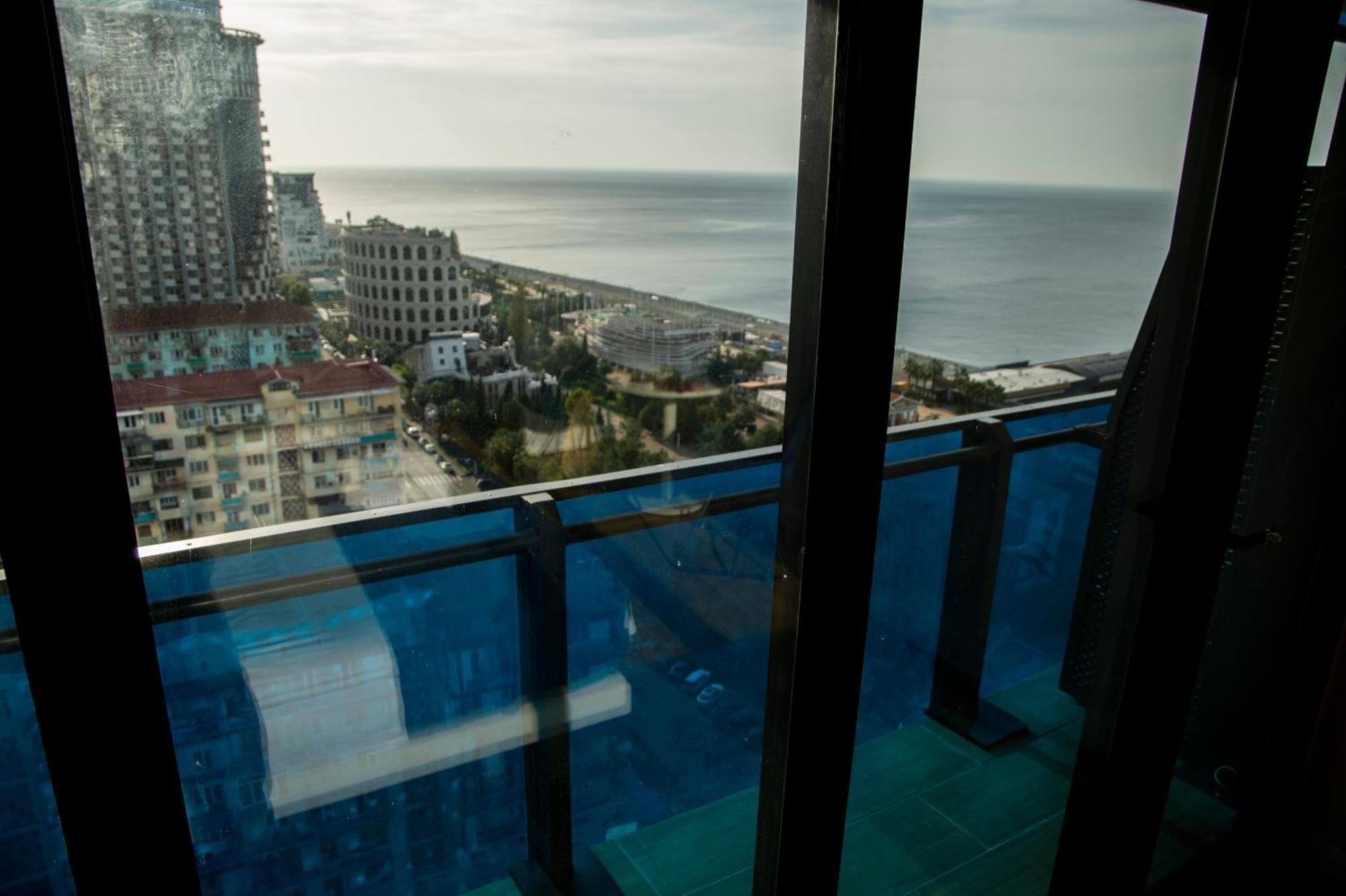 Orbi City 24-7 Panoramic Views Batumi Exterior photo