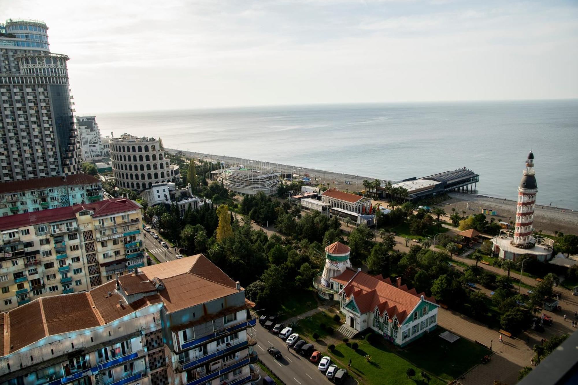 Orbi City 24-7 Panoramic Views Batumi Exterior photo